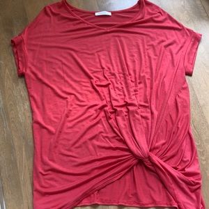 Boutique knotted tee